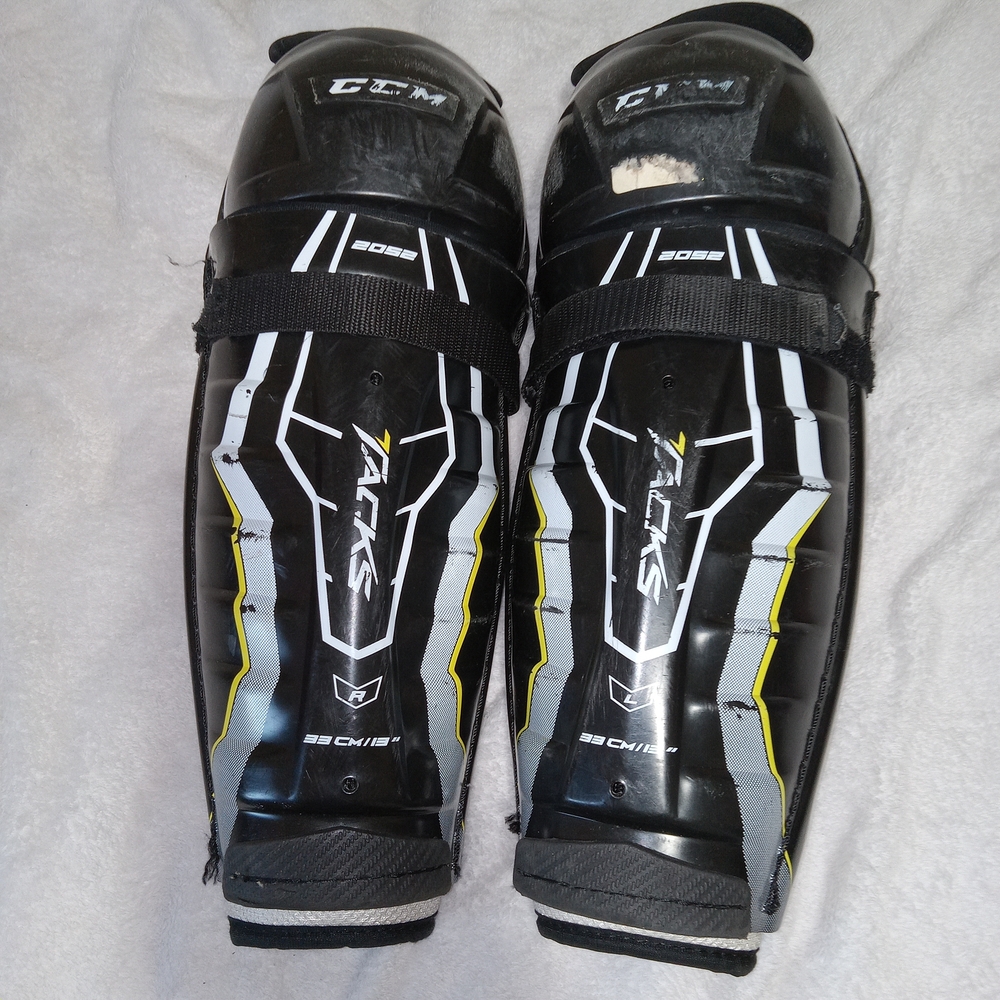 CCM Tacks 2052 Hockey Shin Guards 13" Intermediate Black White Adult Youth Pair